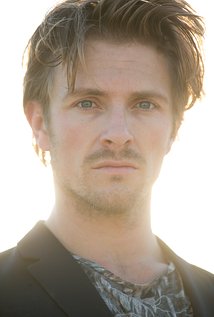Charlie Bewley